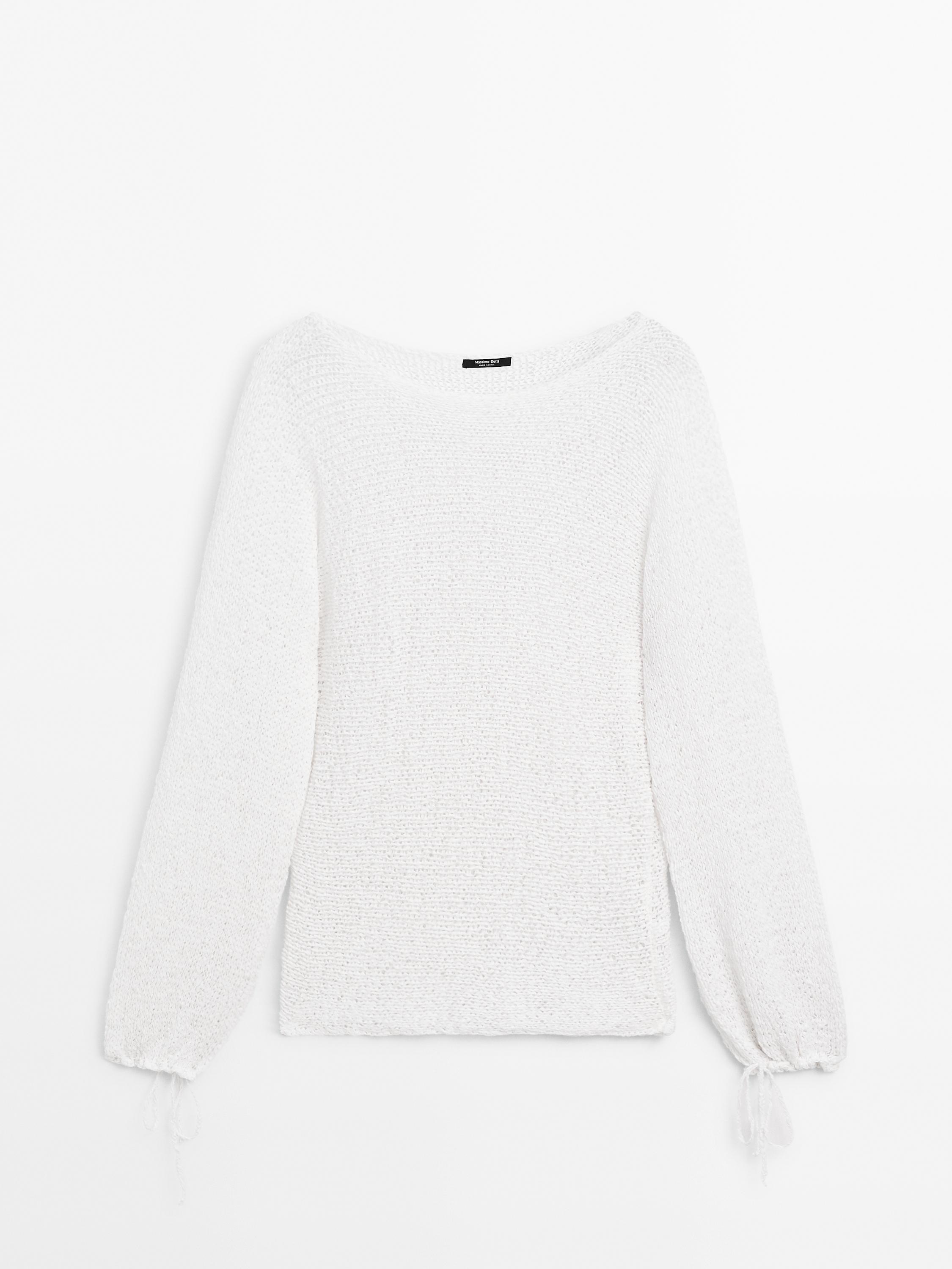 Balloon sleeve sweater with bows